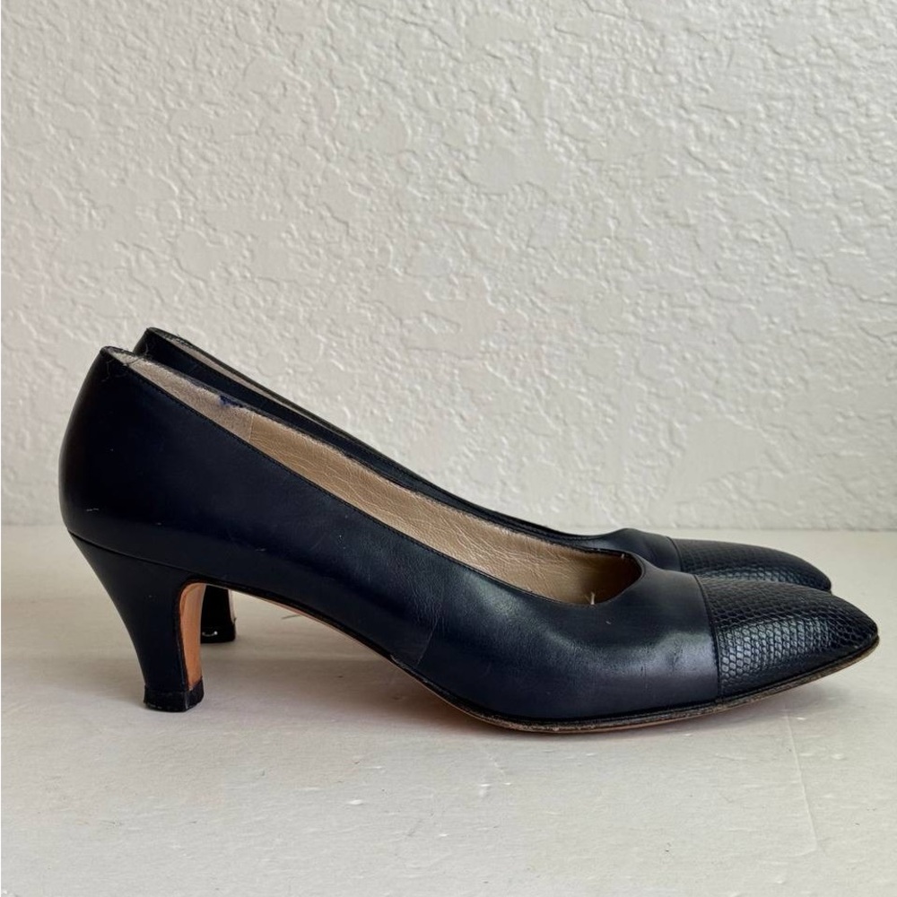 Salvatore Ferragamo Women's Size 7.5 AA Navy Blue Leather Heel Shoes